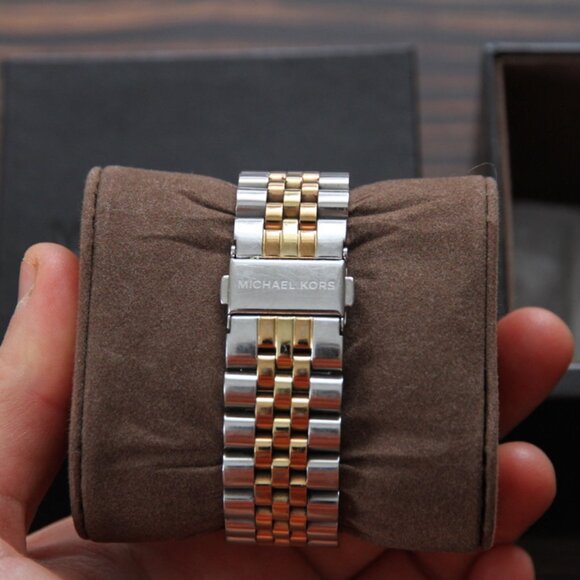 Michael Kors Watch with Black and Crystal Dial in Original Box - Picture 5 of 12